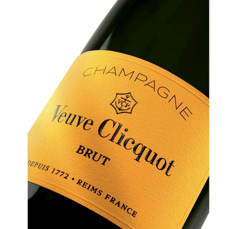 Veuve Cliquot Yellow Label Champagne (750ml)